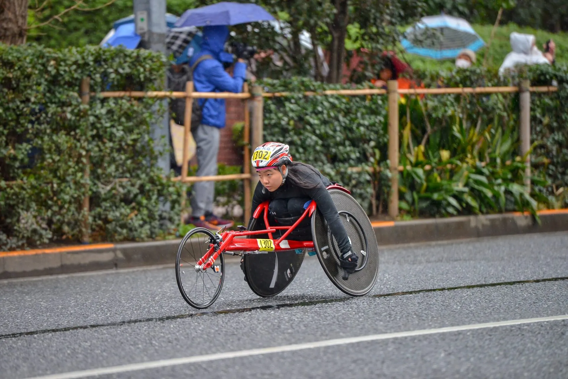 スタート直後のランナー（先頭集団）