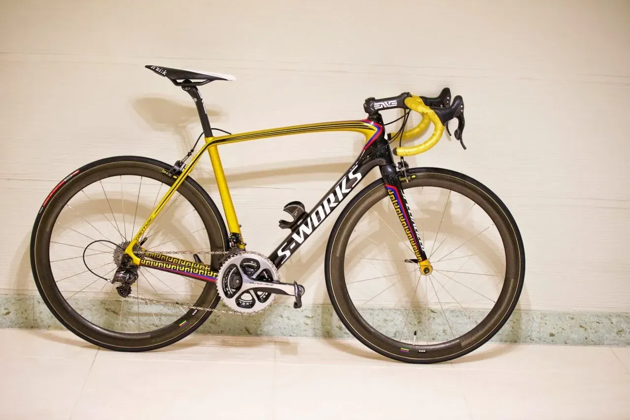 S-Works Tarmac Rigoberto Uranモデル 完成車全体像（右側面）