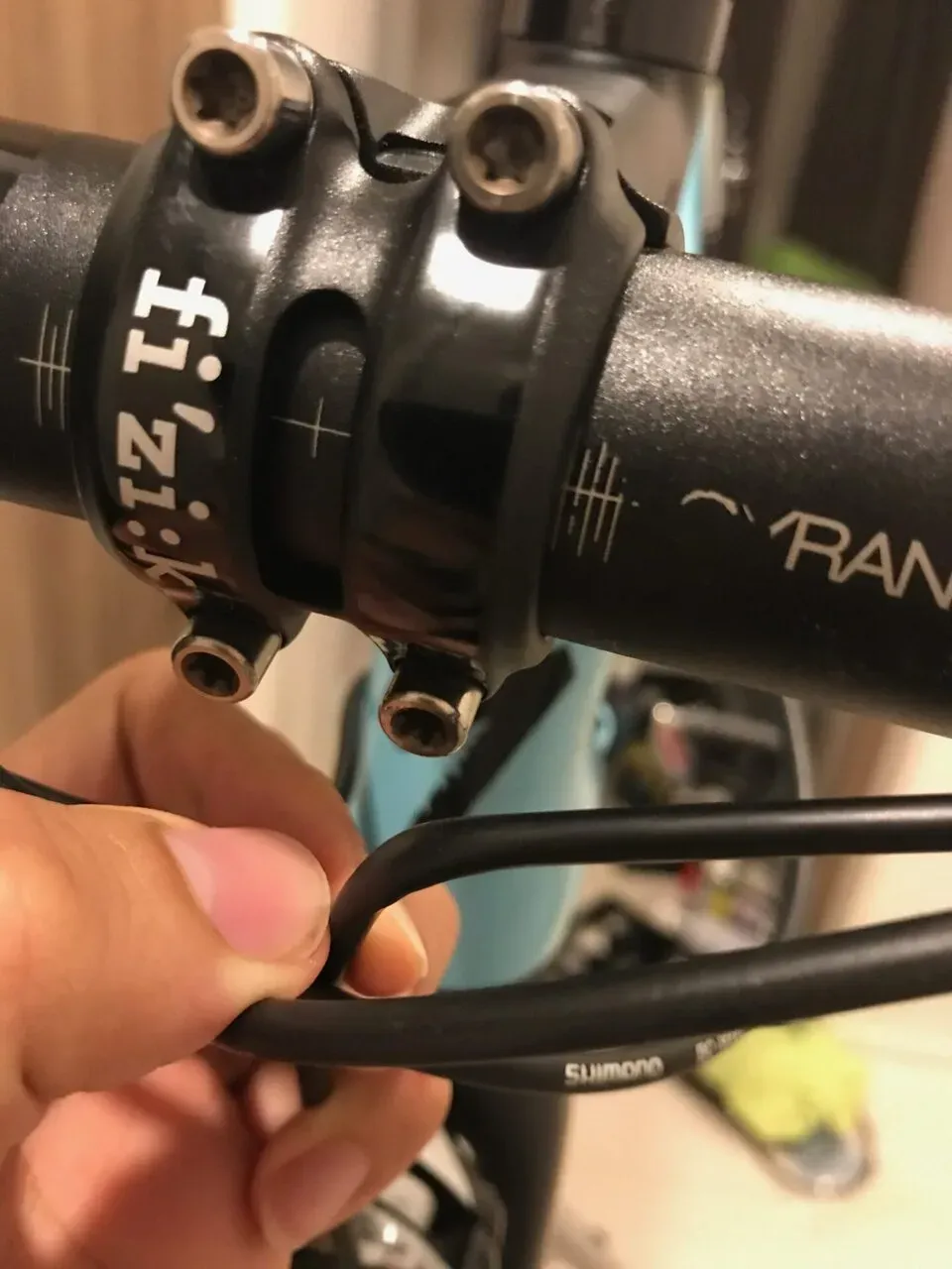 Specialized tarmacシフトケーブル交換 - 画像1