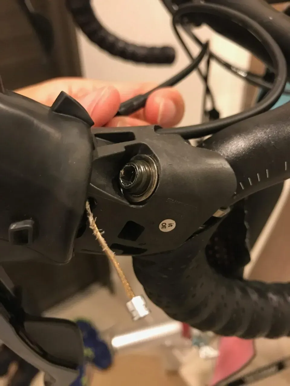 Specialized tarmacシフトケーブル交換 - 画像3