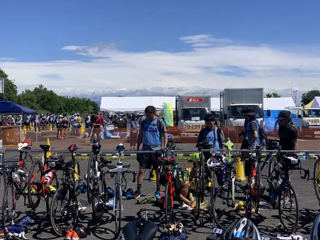 団長の用意がギリギリ。周りに誰も居ない。