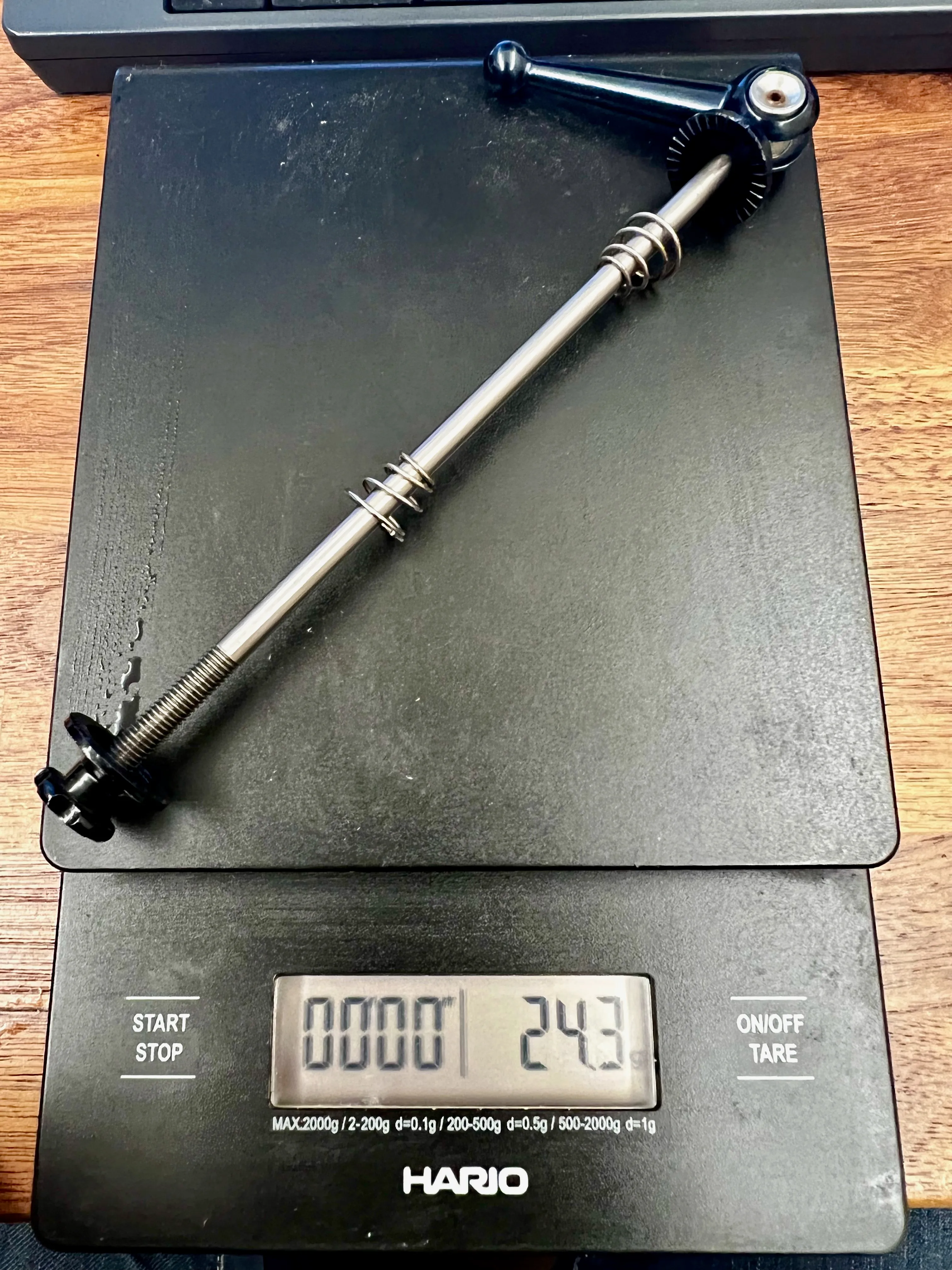 DT Swissのクイックリリースに変更したら剛性が増した！