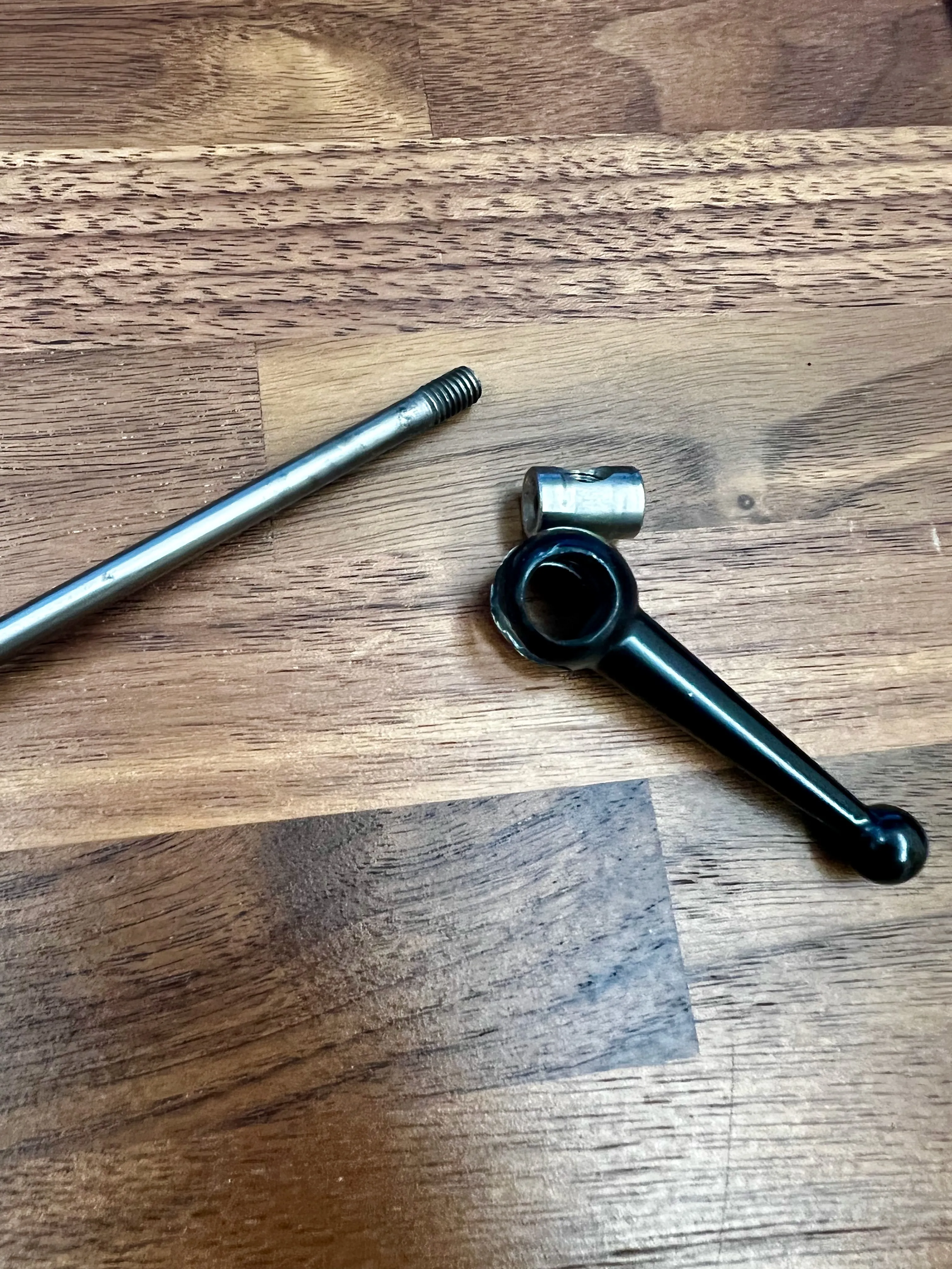 DT Swissのクイックリリースに変更したら剛性が増した! - 画像3