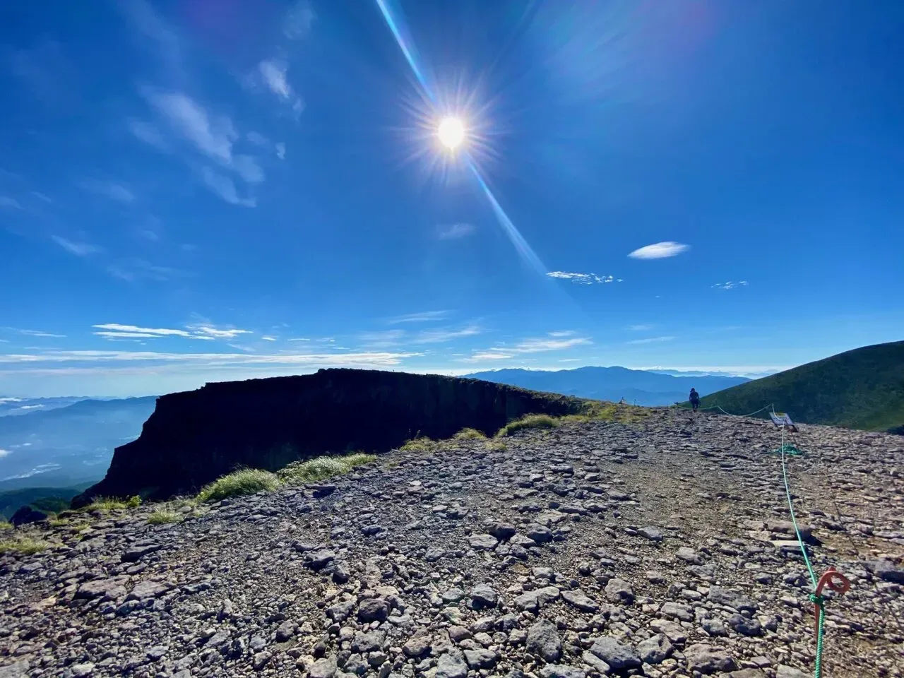 近寄りたいけど柵があって近寄れない。。。