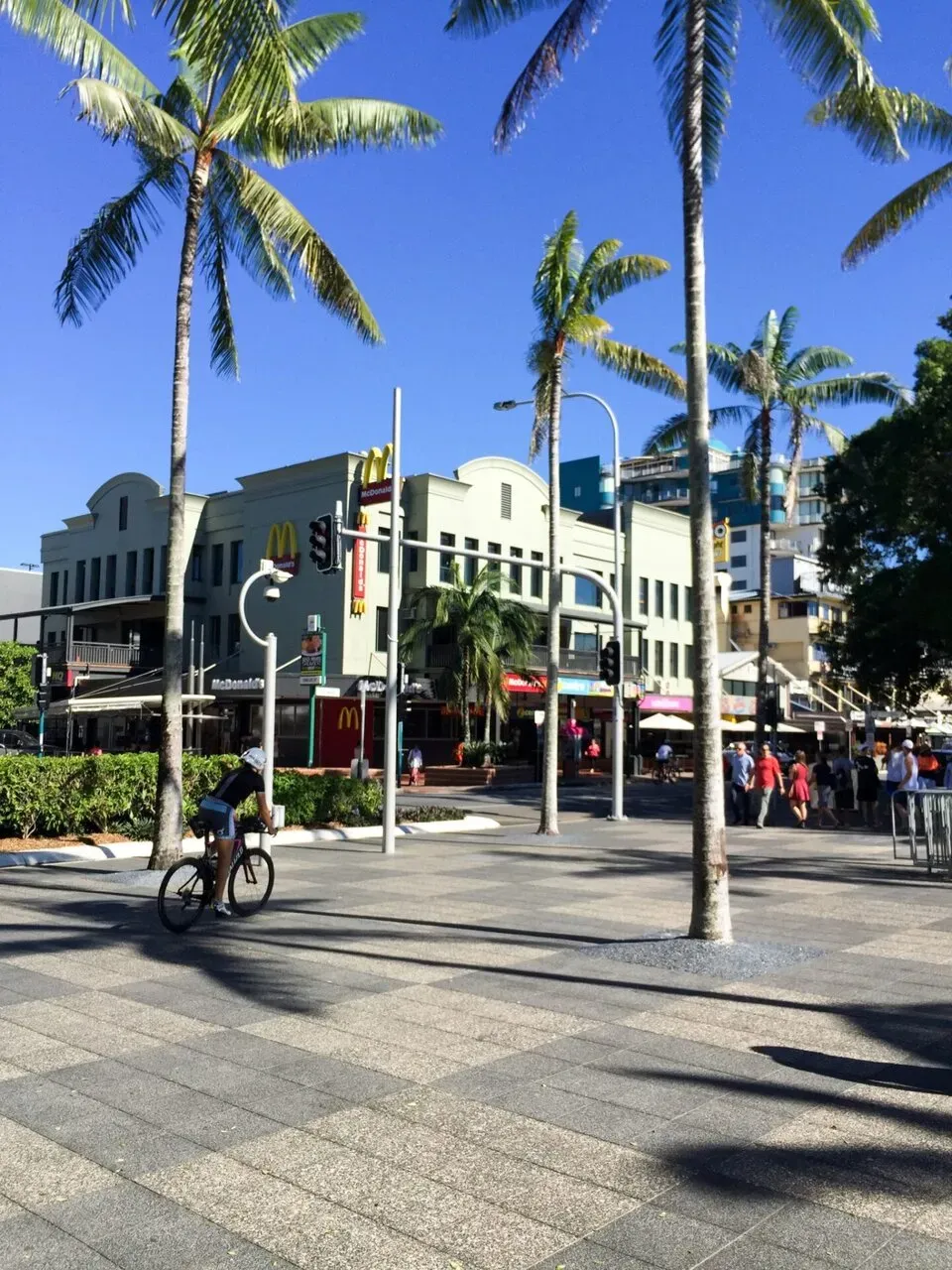 ヘルプデスク前