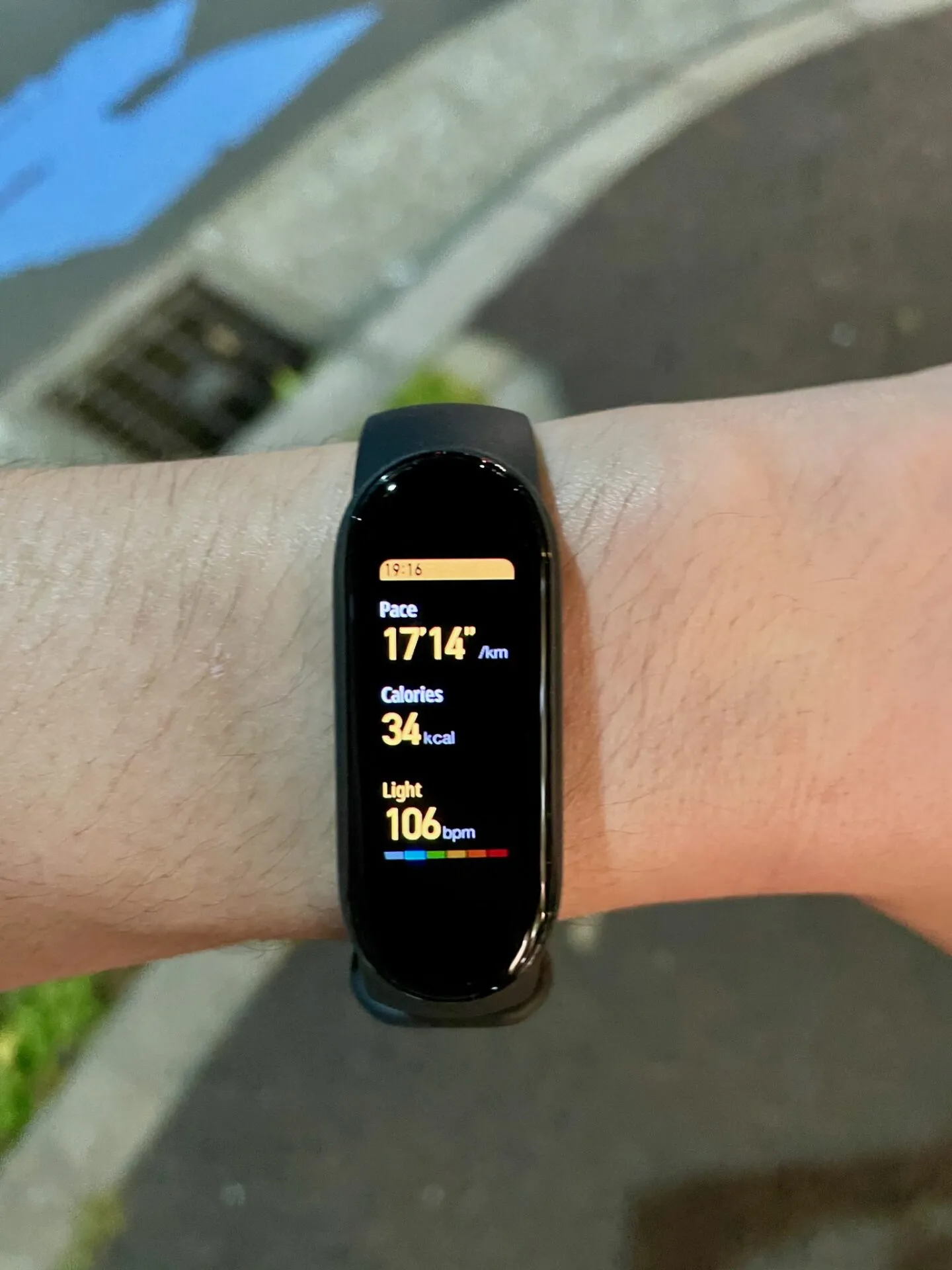 Xiaomi Mi Band 5を買ってみた。普通の人におすすめです。 - 画像1