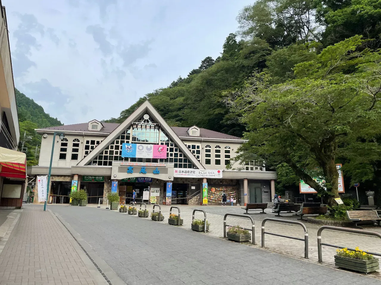 AM6時30分ごろ。人が少ない。けど、居るw