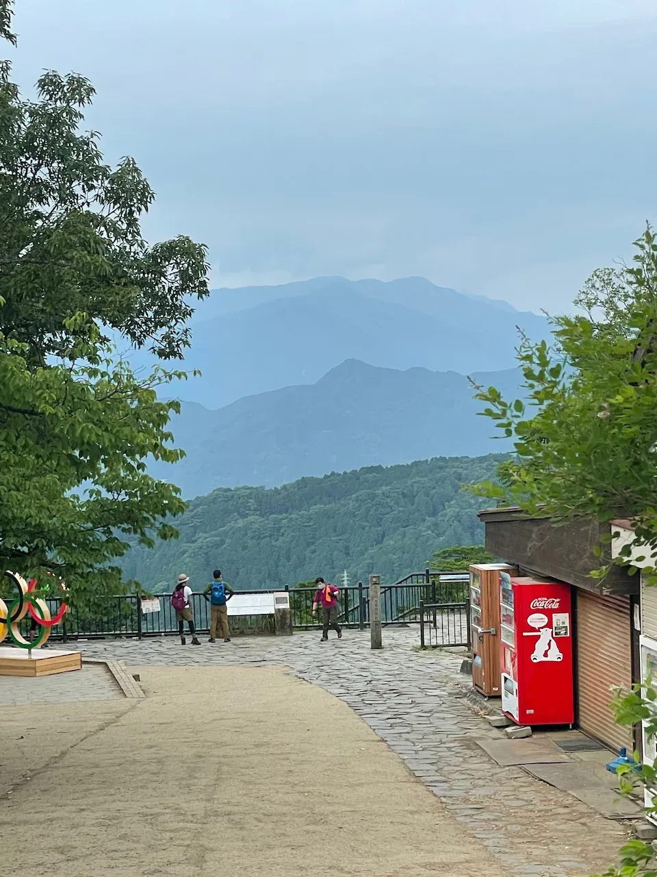 近場はよく見えます。