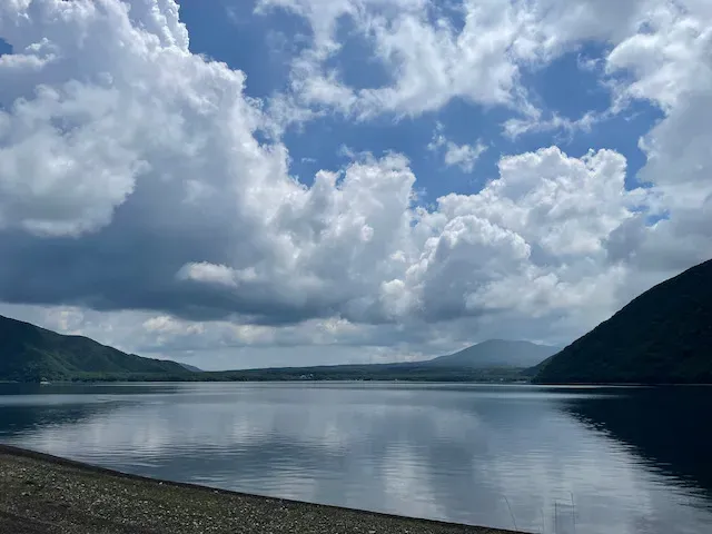 本栖湖。きれい。