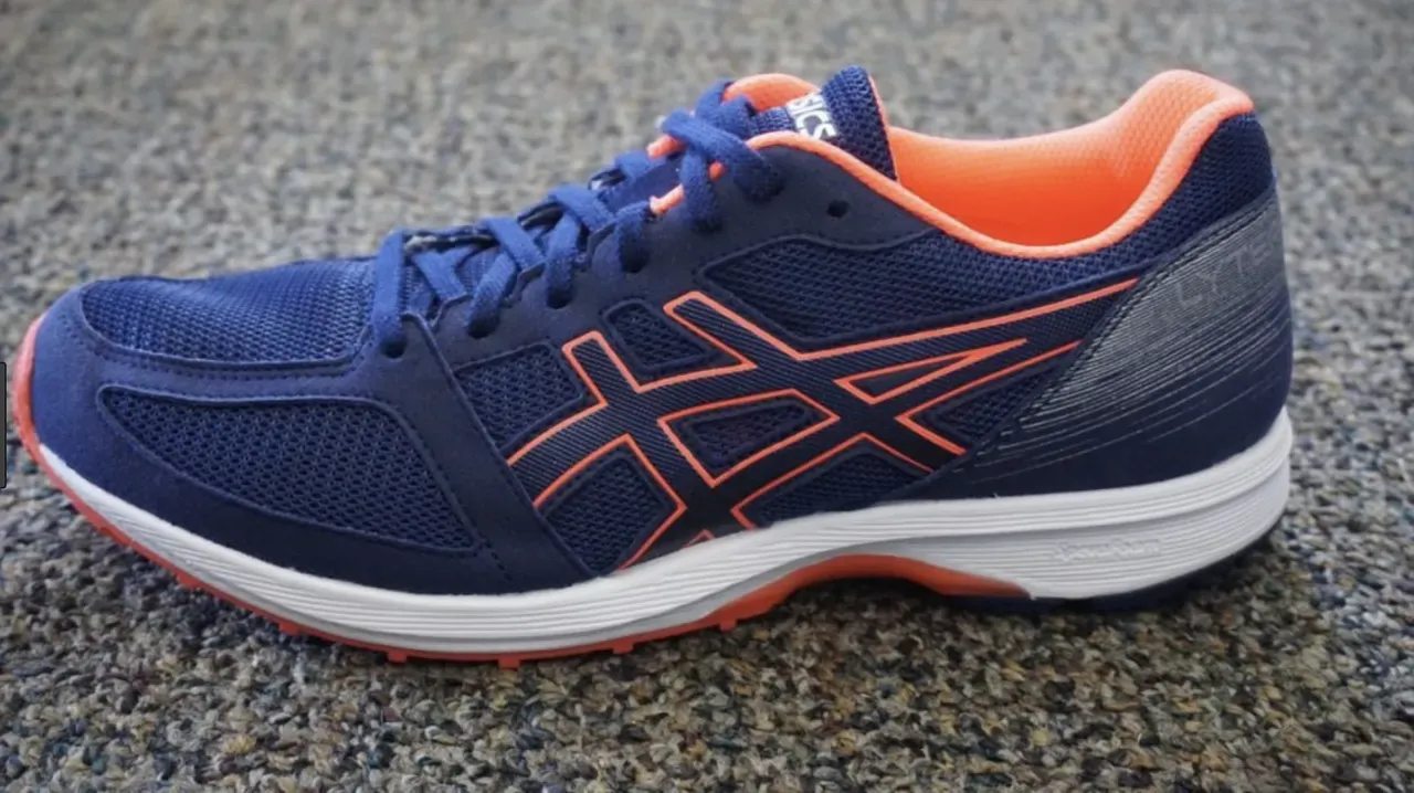 アシックス LYTERACER TSが44%OFF＆15%OFFクーポンでお得