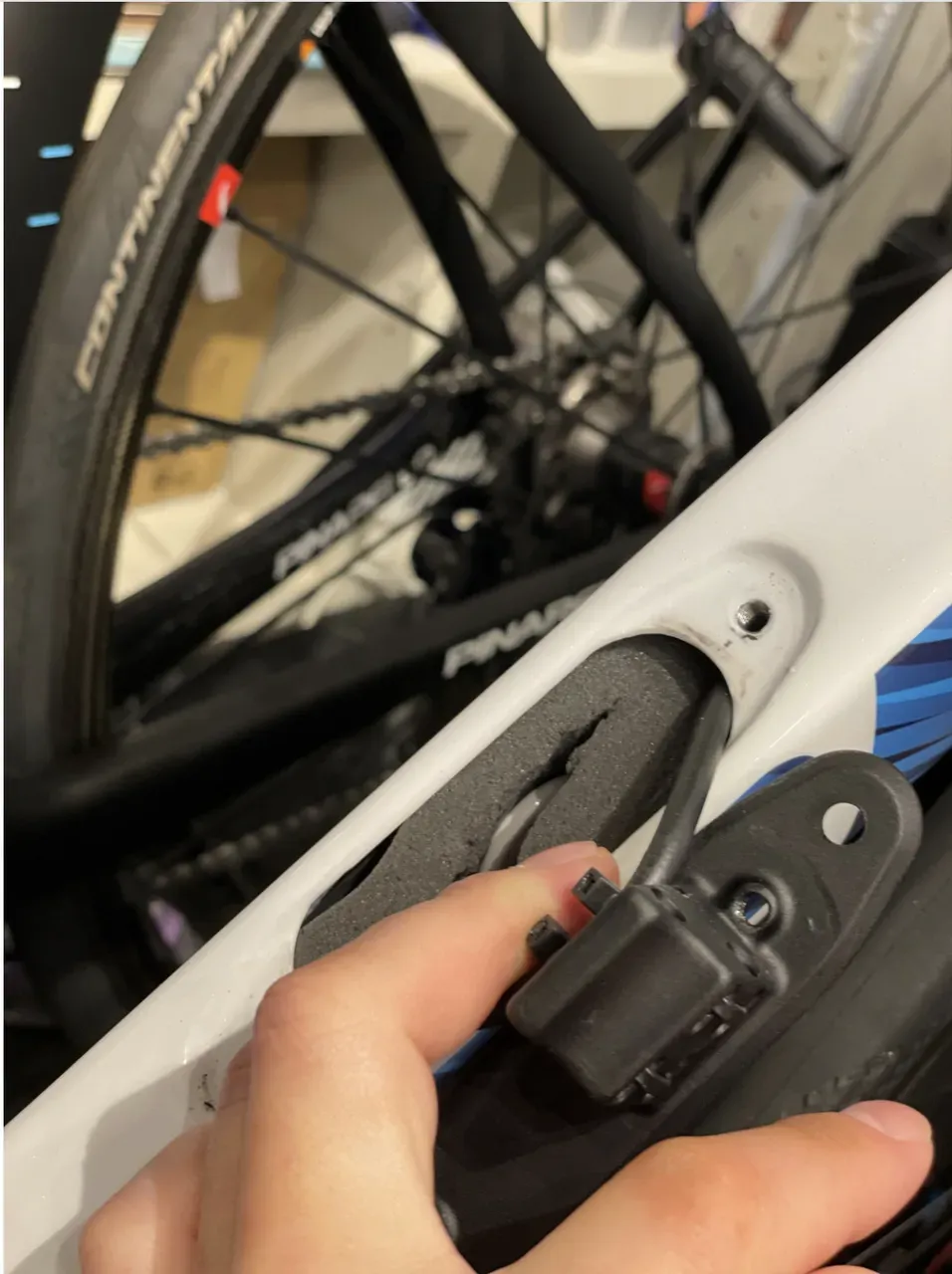 AirTagをロードバイクに設置！どこに入れるのが良いか？ - 画像3