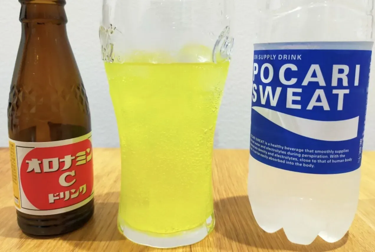 オロポ（オロナミンC + ポカリスウェット）