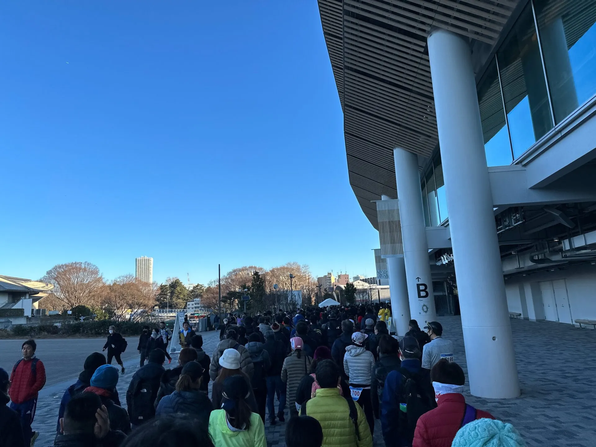 新宿シティハーフマラソン完走 1時間23分47秒 - 画像7