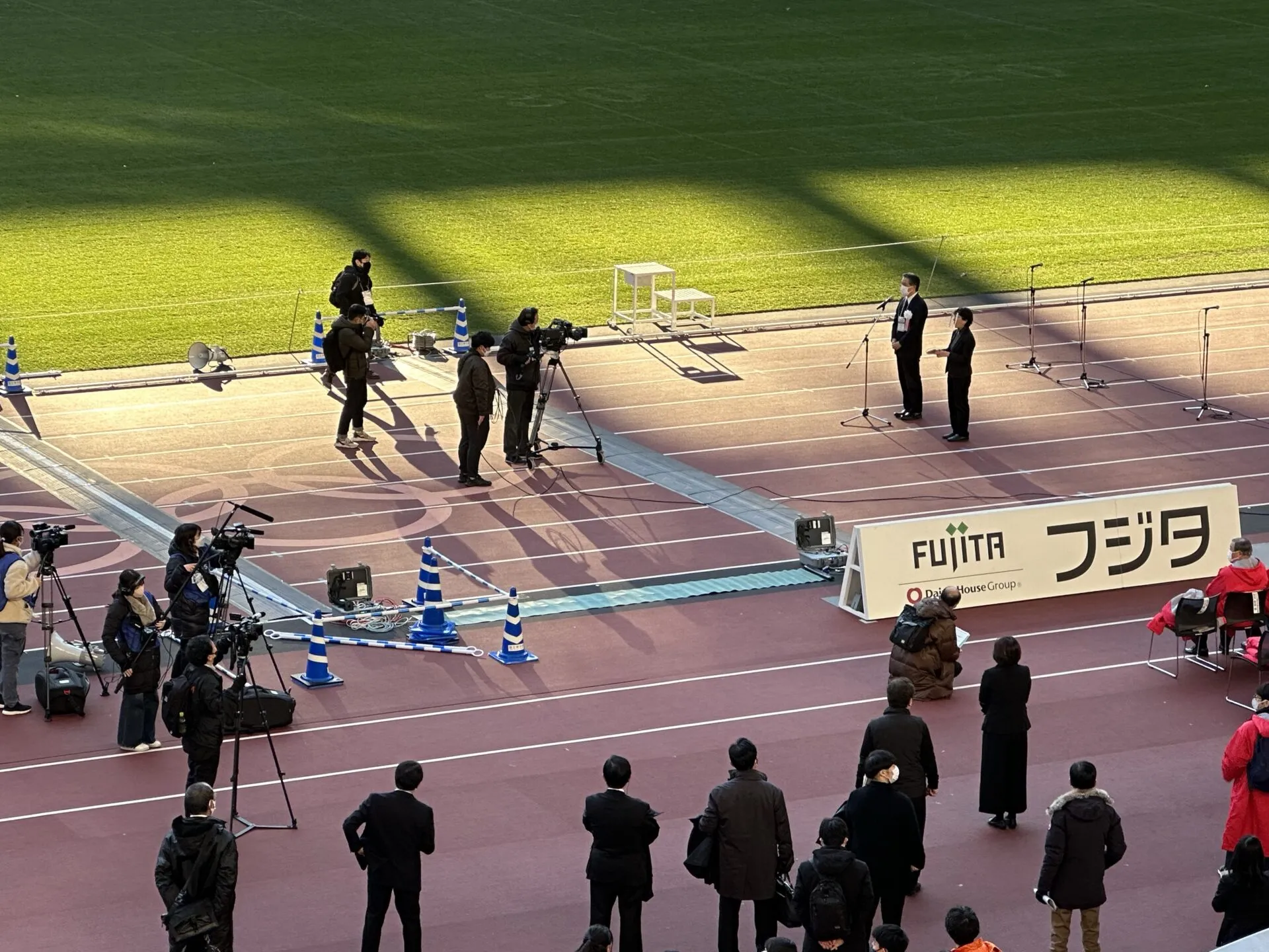 新宿シティハーフマラソン完走 1時間23分47秒