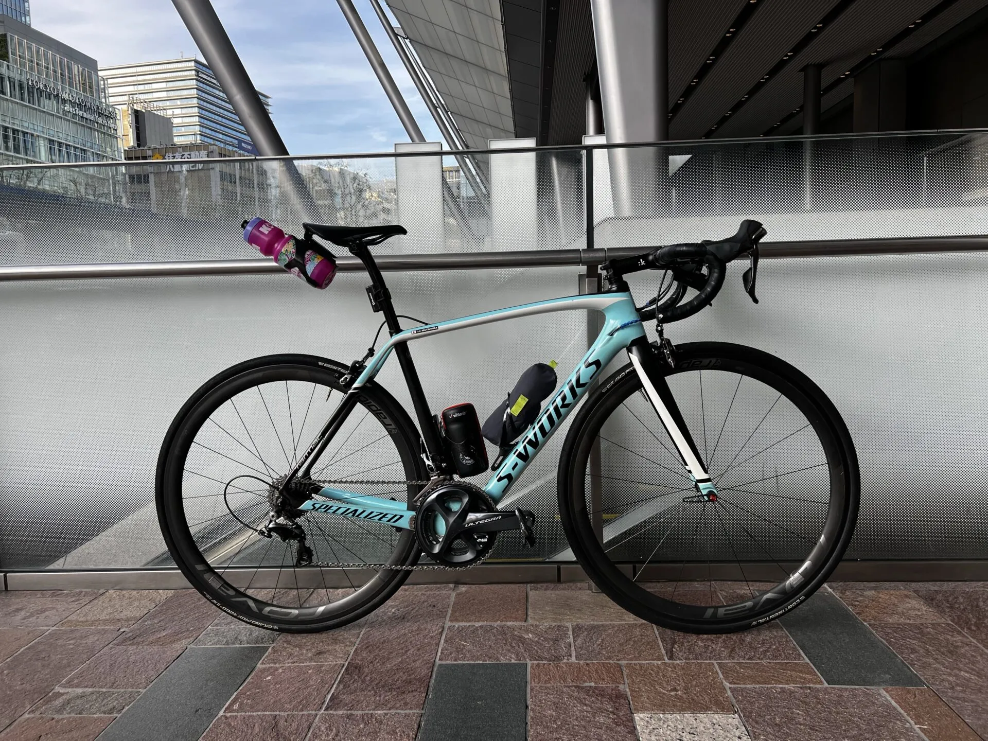 サドルの後ろにボトルケージを増設 - 画像7