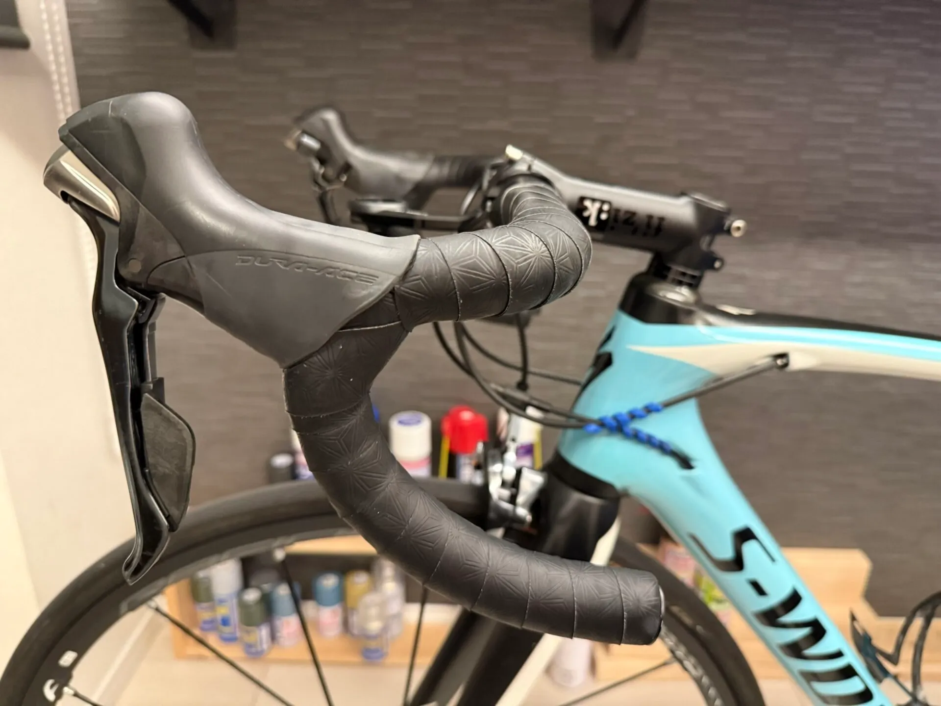 バーテープとブラケットカバー交換 - 画像1