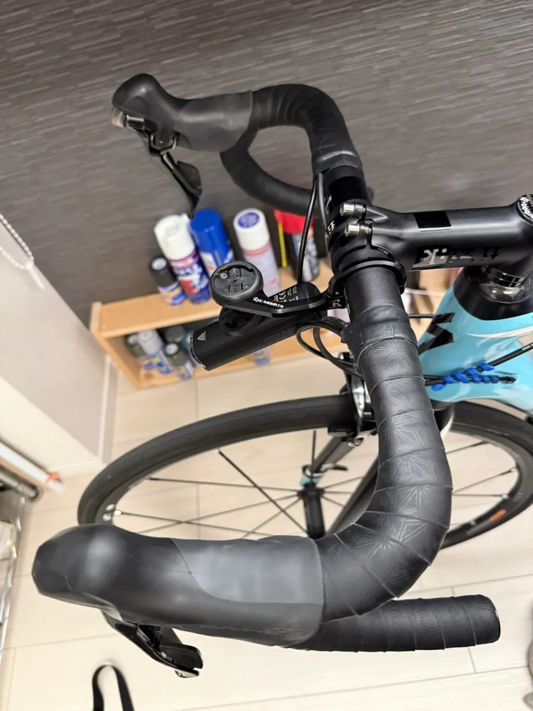 バーテープとブラケットカバー交換 - 画像2