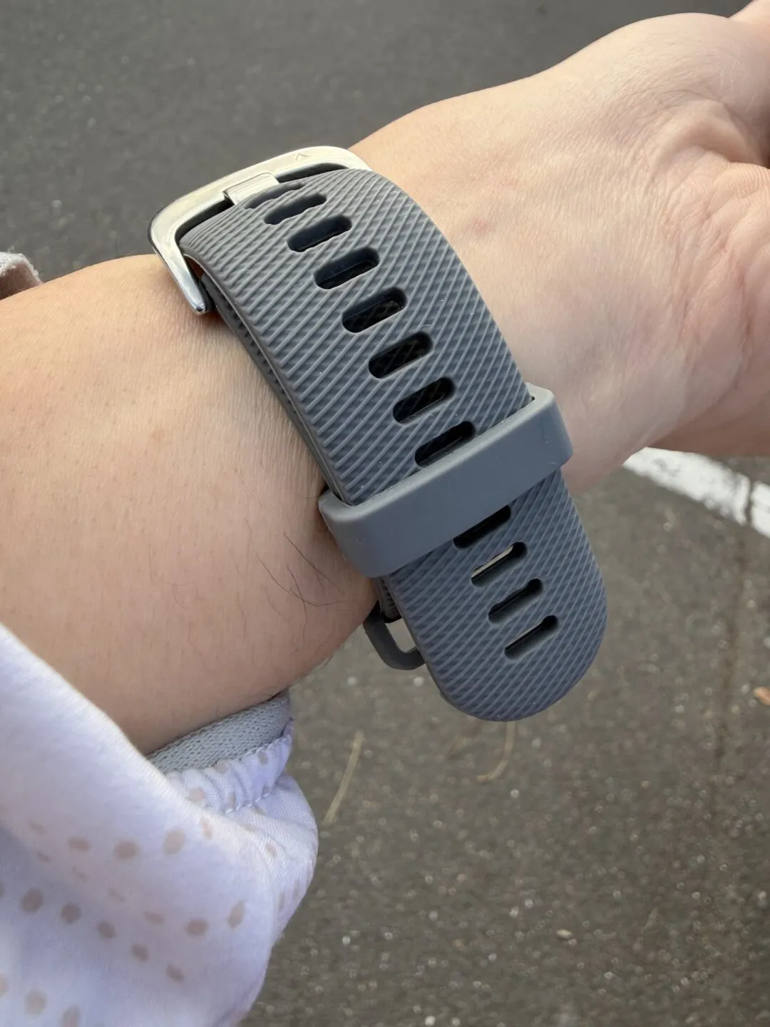 Garmin Forerunner 945のベルトが切れたので汎用品を買って交換