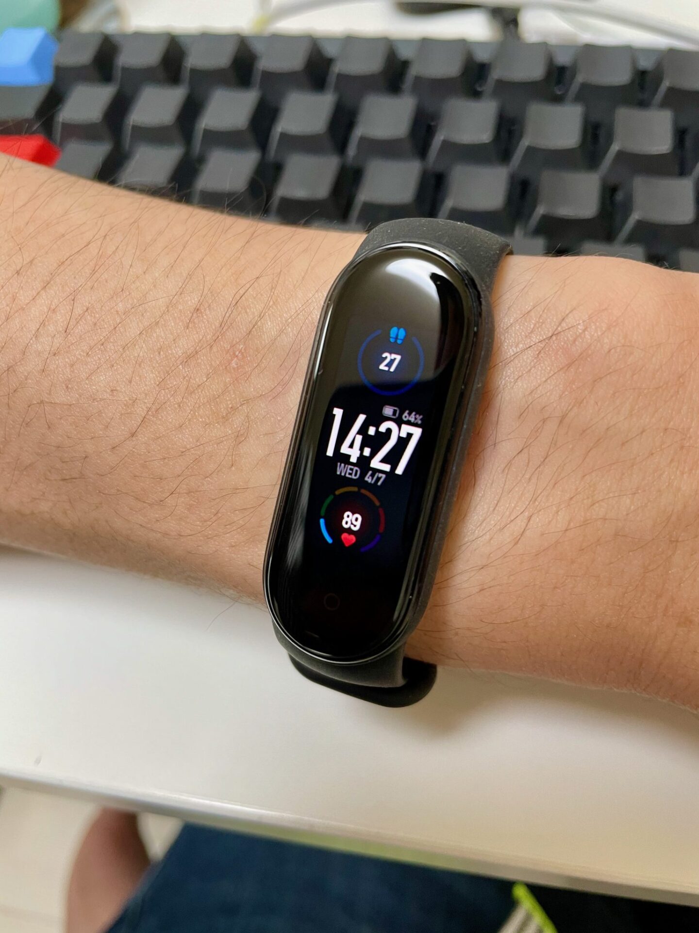 Xiaomi Mi Band 5を買ってみた。普通の人におすすめです。  IT 